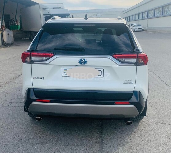 Toyota RAV4-13