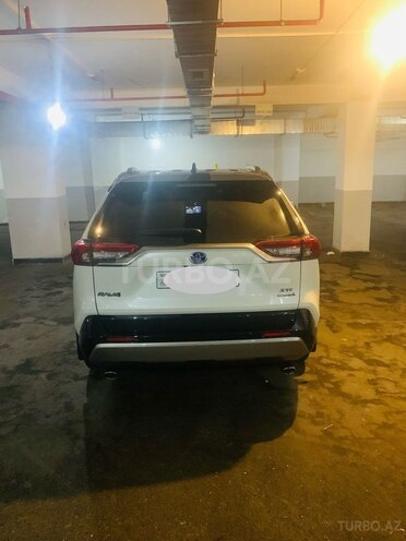 Toyota RAV4-2