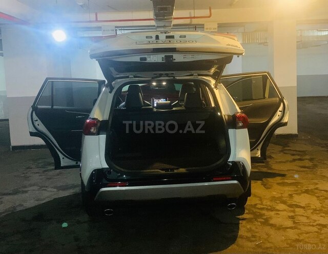 Toyota RAV4-7