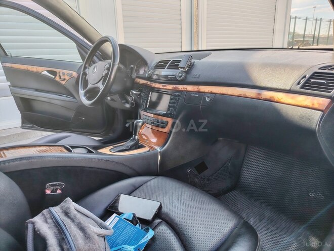 Mercedes E 350-8