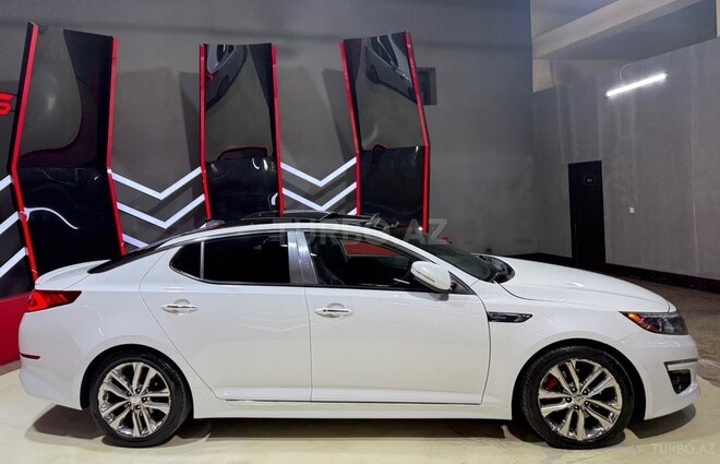 Kia Optima-4