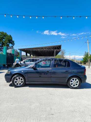 Opel Astra-11