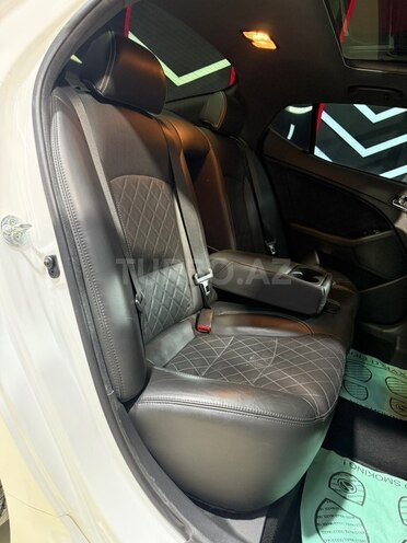 Kia Optima-21