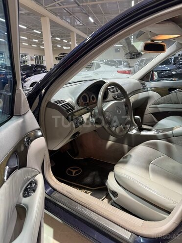 Mercedes E 320-12