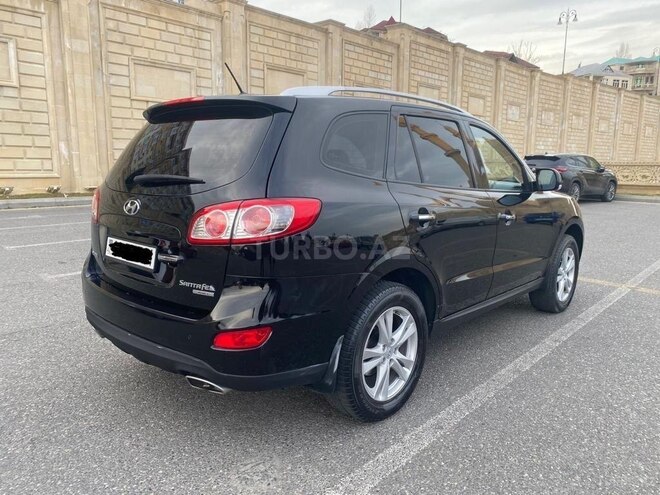 Hyundai Santa Fe-5