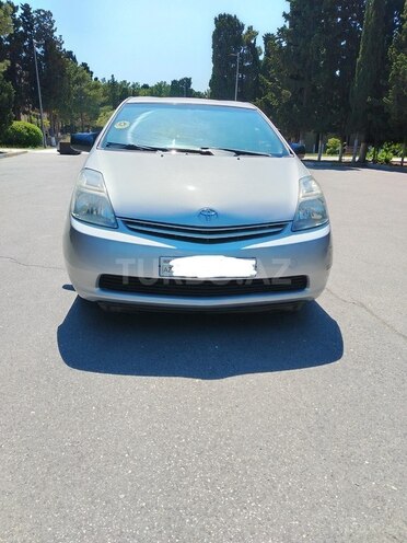 Toyota Prius-11