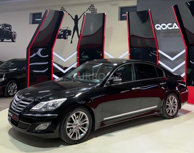 Hyundai Genesis-5