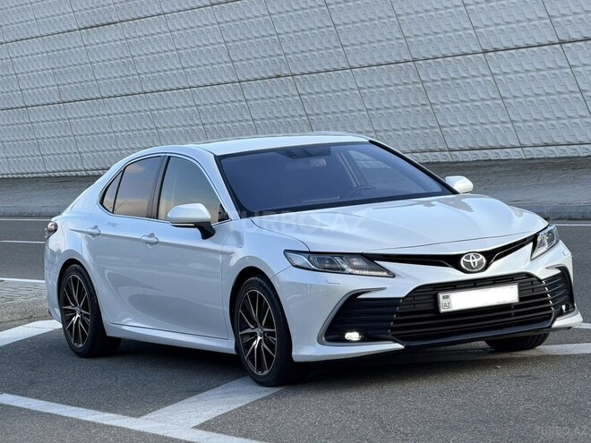 Toyota Camry-7
