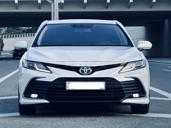 Toyota Camry-6
