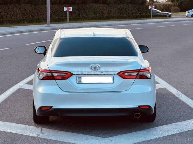 Toyota Camry-8