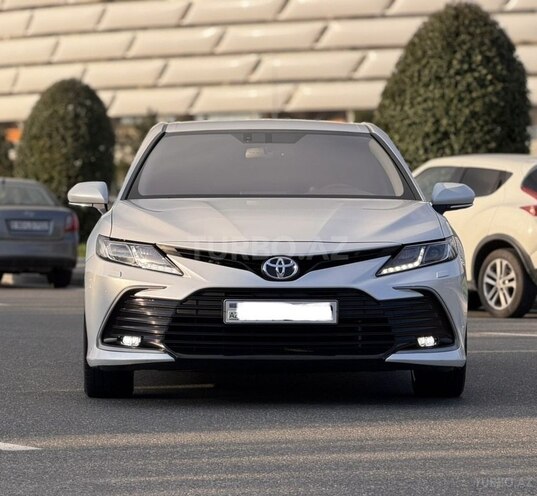 Toyota Camry-1