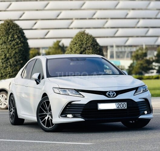 Toyota Camry-3