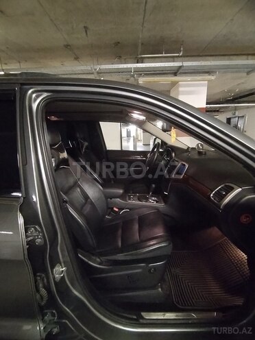 Jeep Grand Cherokee-11