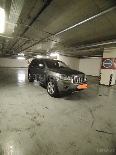 Jeep Grand Cherokee-17