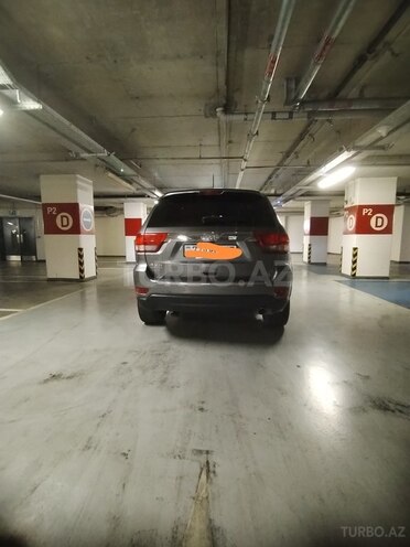 Jeep Grand Cherokee-9