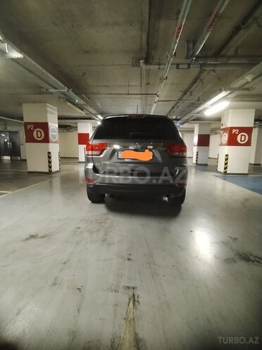 Jeep Grand Cherokee-10
