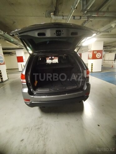 Jeep Grand Cherokee-8