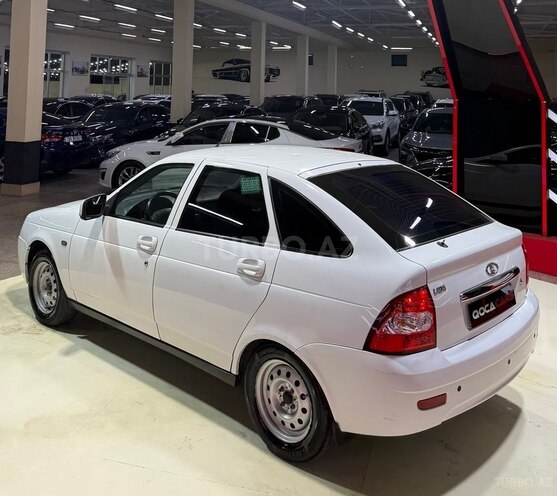 LADA (VAZ) Priora-8