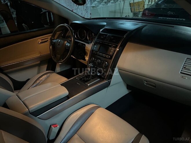 Mazda CX-9-8
