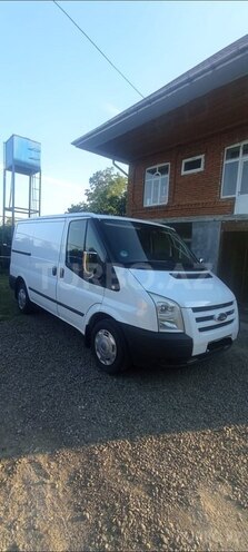 Ford Transit-7