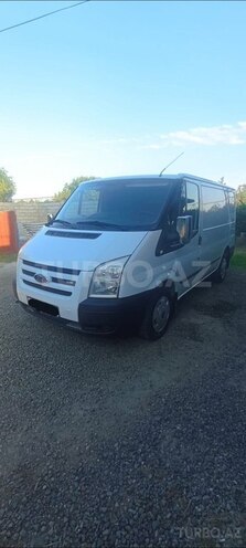 Ford Transit-10