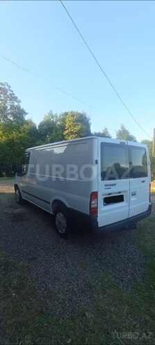 Ford Transit-11