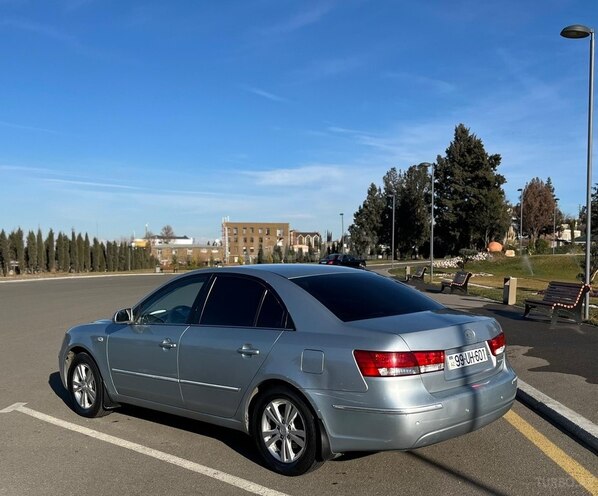 Hyundai Sonata-5