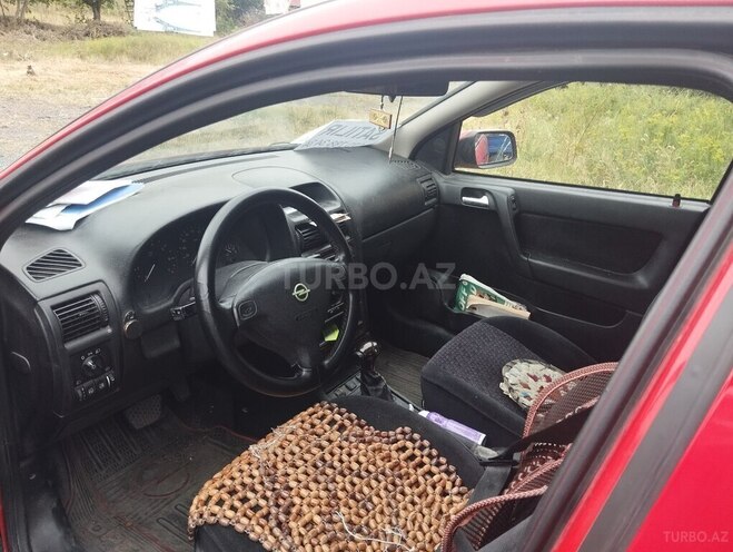 Opel Astra-11