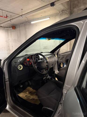 Dacia Logan-2