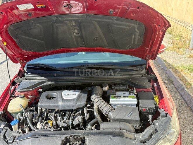 Hyundai Elantra-7