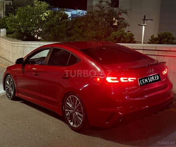 Hyundai Elantra-6