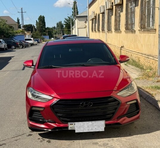 Hyundai Elantra-1