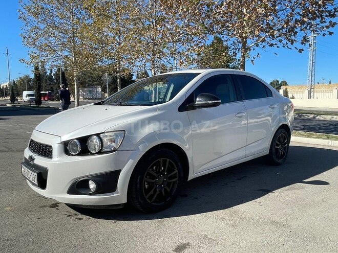 Chevrolet Aveo-3