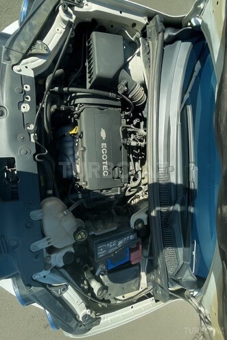 Chevrolet Aveo-12