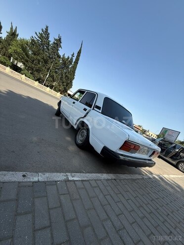 LADA (VAZ) 2107-4