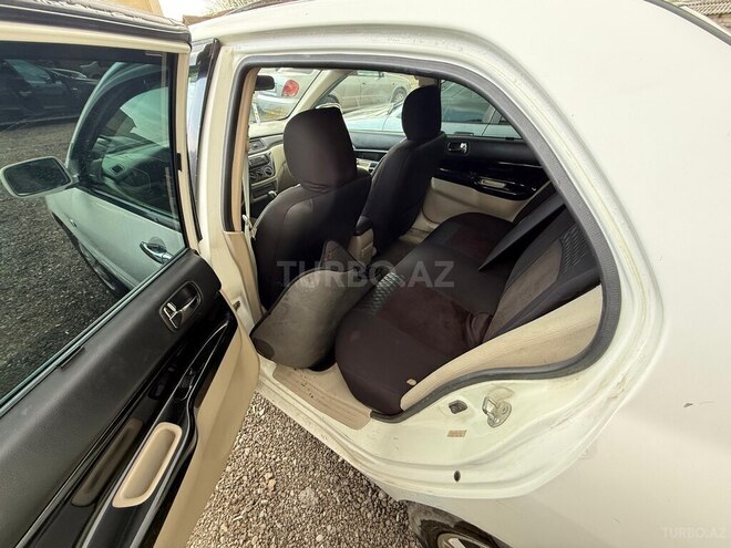 Mitsubishi Lancer-6