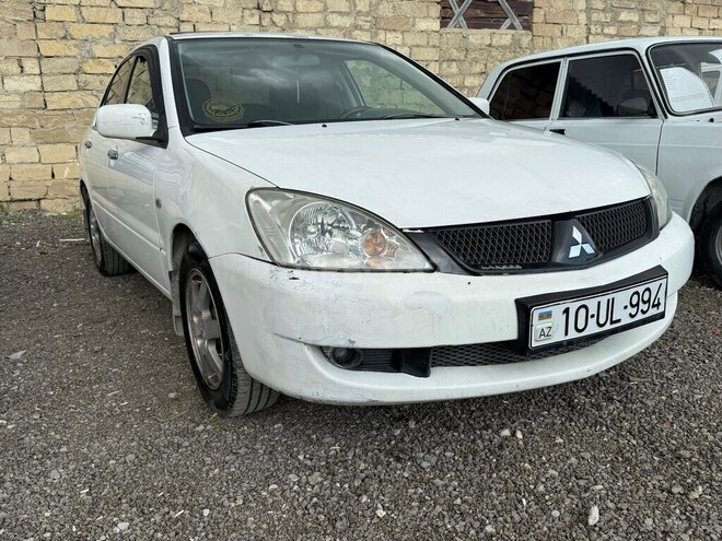 Mitsubishi Lancer-8