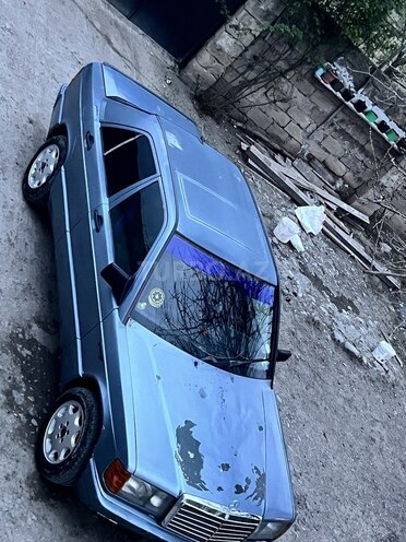 Mercedes 190-6
