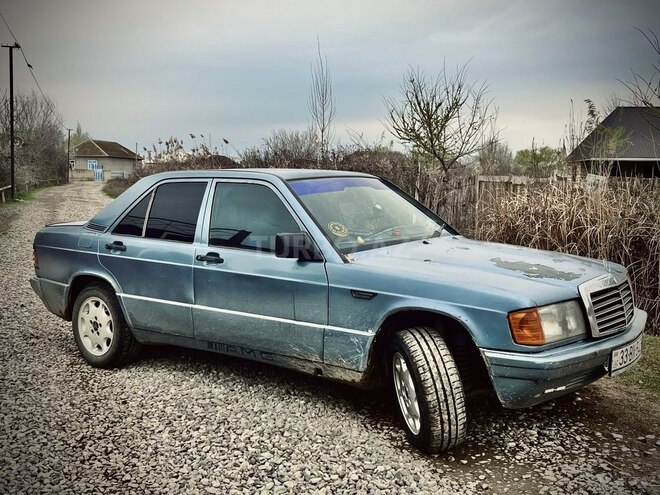 Mercedes 190-7
