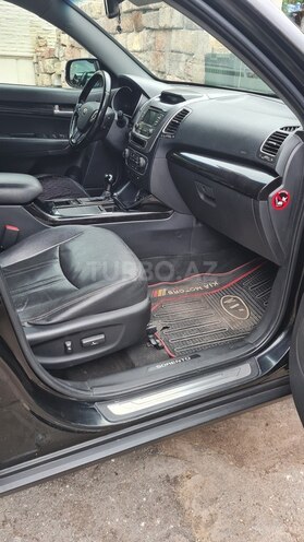 Kia Sorento-9