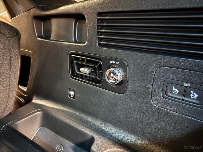 Kia Sorento-12