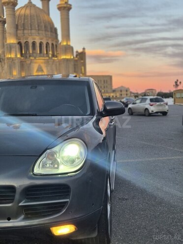 Porsche Cayenne S-5