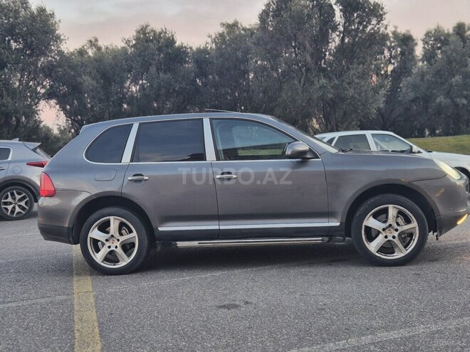 Porsche Cayenne S-6