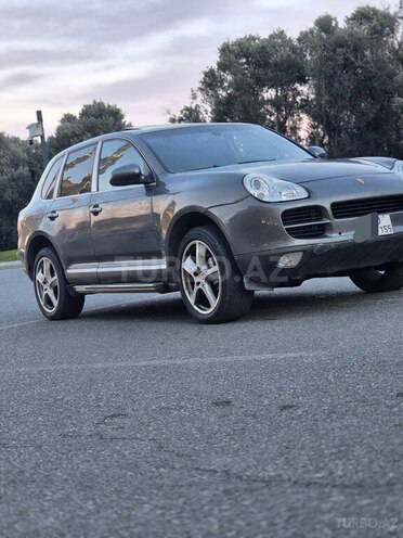 Porsche Cayenne S-15