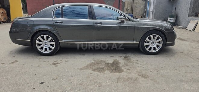 Bentley Continental Flying Spur-4