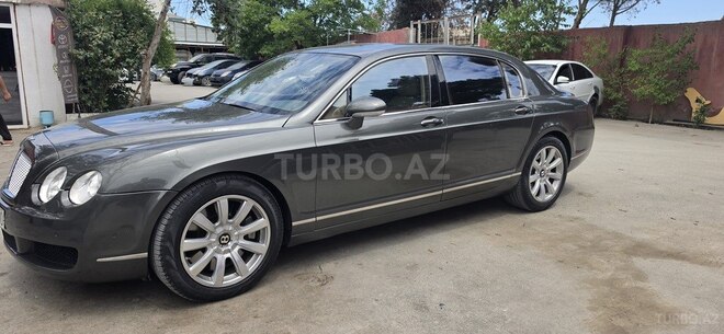 Bentley Continental Flying Spur-3
