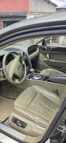 Bentley Continental Flying Spur-6