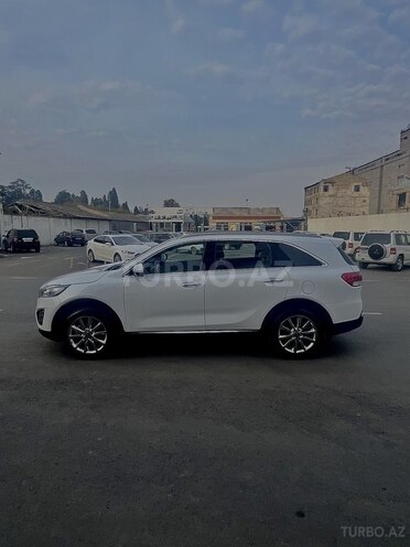Kia Sorento-4