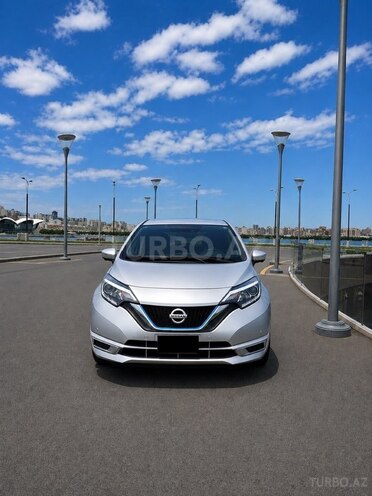 Nissan Note-1