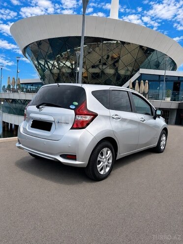 Nissan Note-6